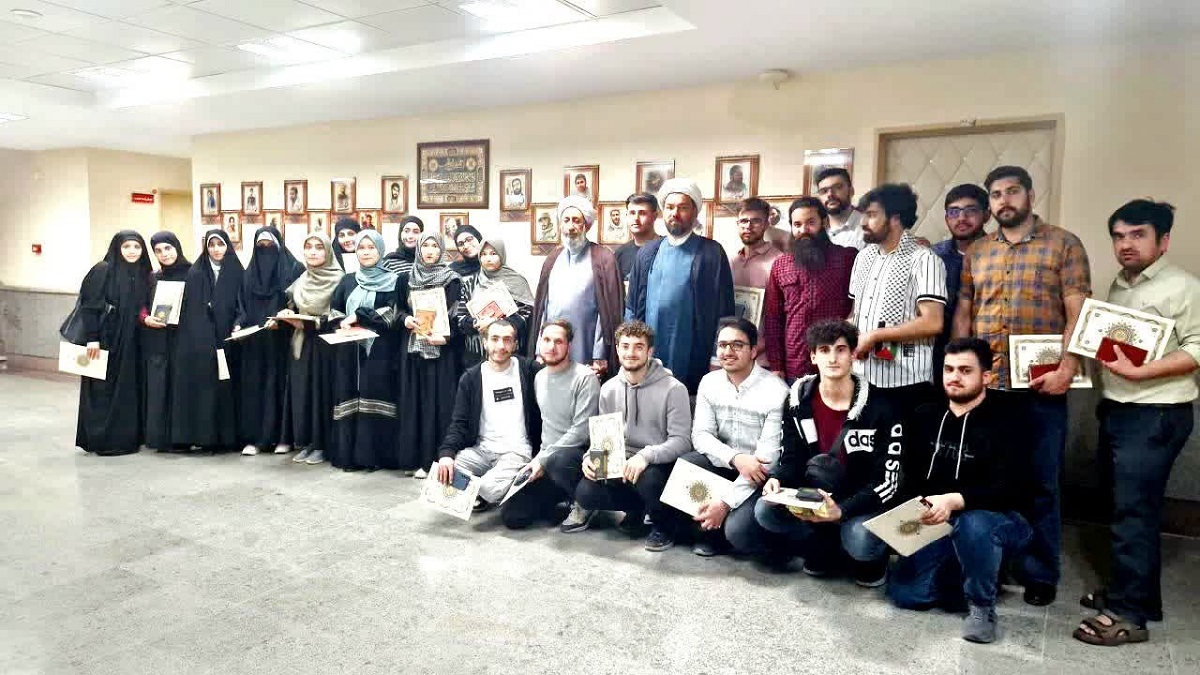دیدار فعالان فرهنگی امور بین الملل با ریاست نهاد مقام معظم رهبری در دانشگاه های استان قزوین